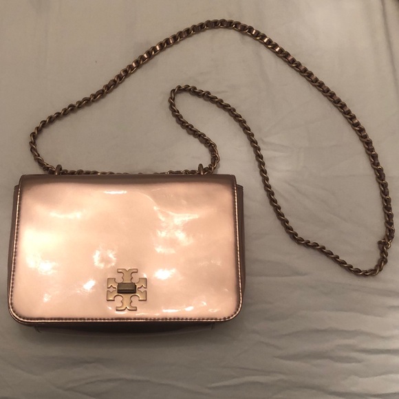 Tory Burch Handbags - Tory Burch Metallic Crossbody Purse